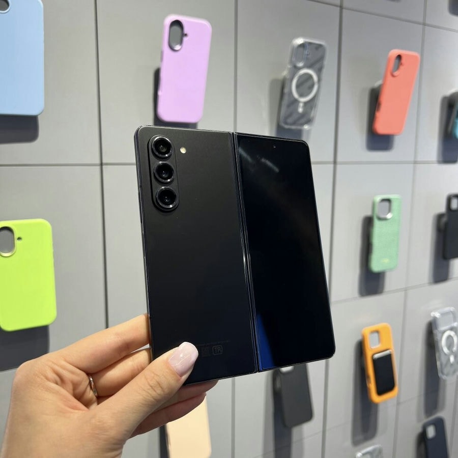 Смартфон Samsung Galaxy Z Fold 5 12/256GB Графит (Б/У)