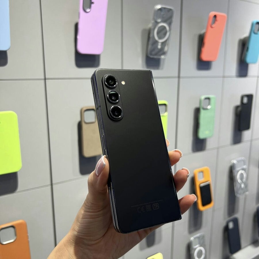 Смартфон Samsung Galaxy Z Fold 5 12/256GB Графит (Б/У)