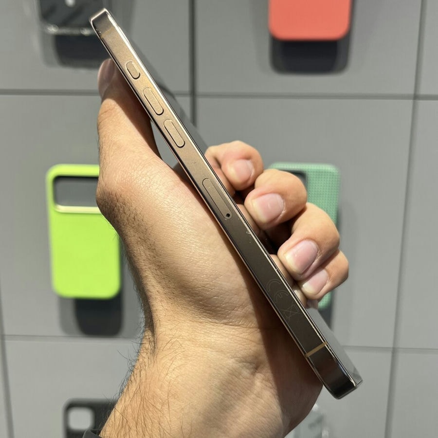 Смартфон Apple iPhone 16 Pro Max 256GB Desert Titanium (Б/У)