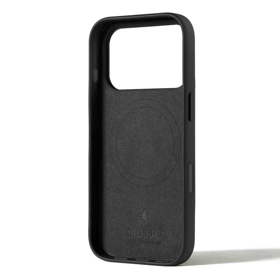 Чехол защитный Mujjo Leather для iPhone 17 Pro Черный (Black)