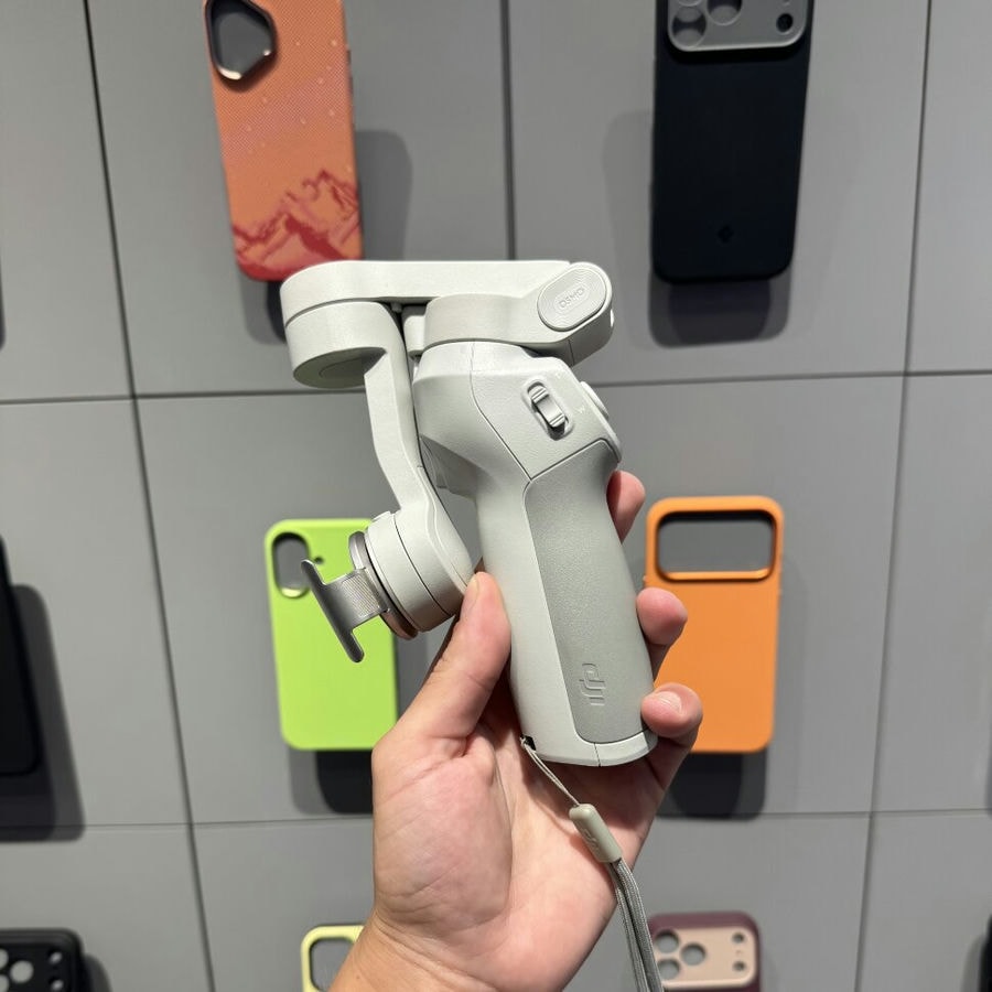 Электрический стабилизатор DJI Osmo Mobile 4 (Б/У)